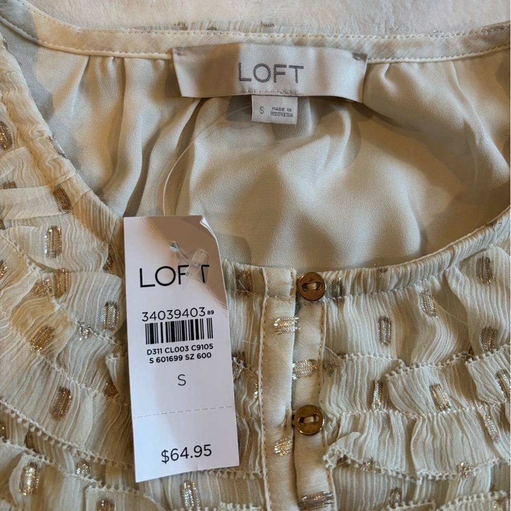 New LOFT Blouse Ivory Ruffle Detail Top Short Sleeve Boho Size S - Picture 6 of 7